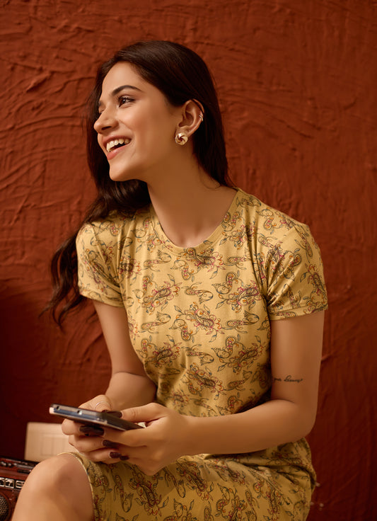 SOFT BEIGE PAISLEY SHORT NIGHTY