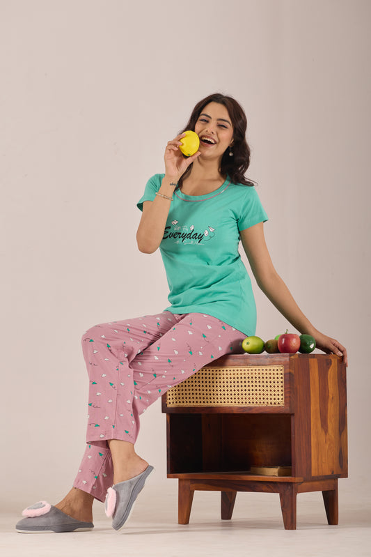 EVERYDAY LOUNGE WEAR