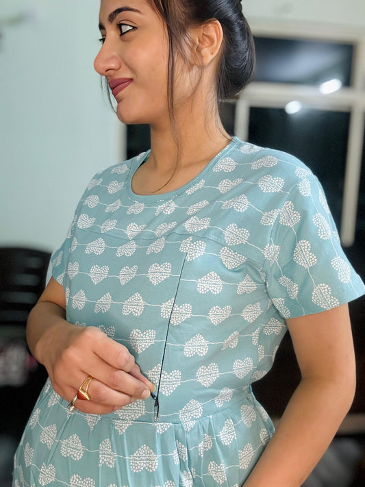 WHITE STRIPE HEART MATERNITY GOWN