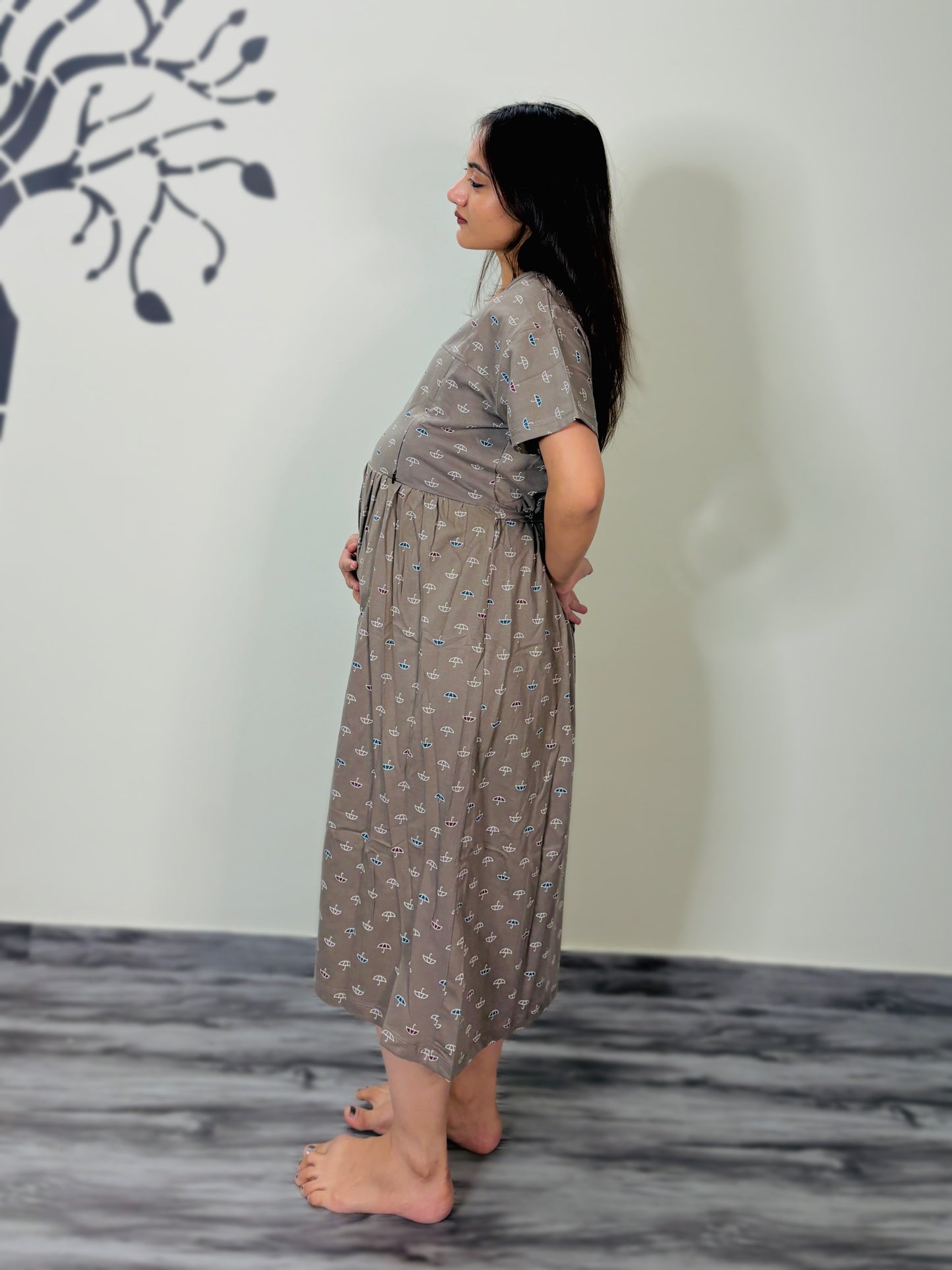 UMBRELLA PRINT MATERNITY GOWN
