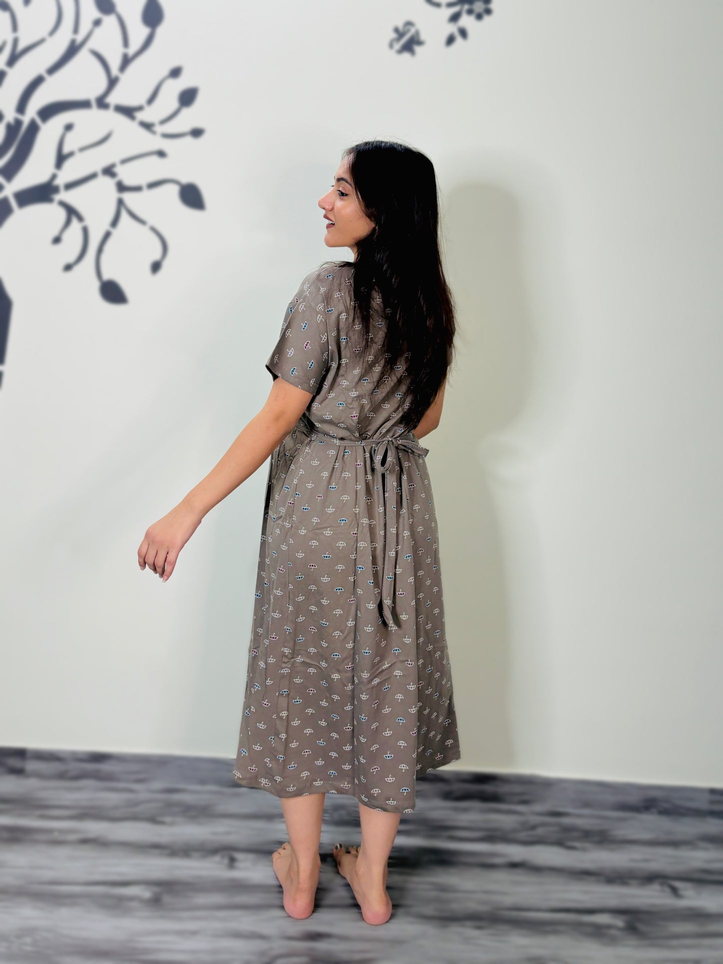 UMBRELLA PRINT MATERNITY GOWN