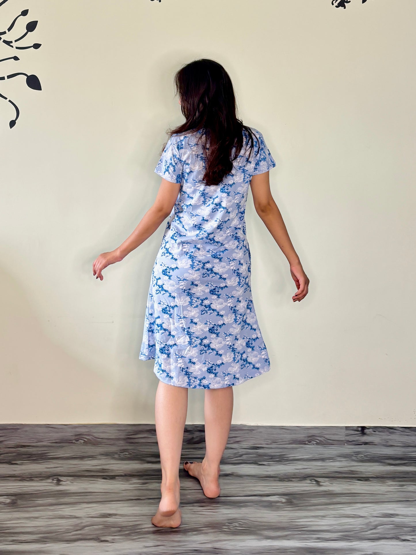 SAKURA WHITE PETALS SHORT NIGHTY