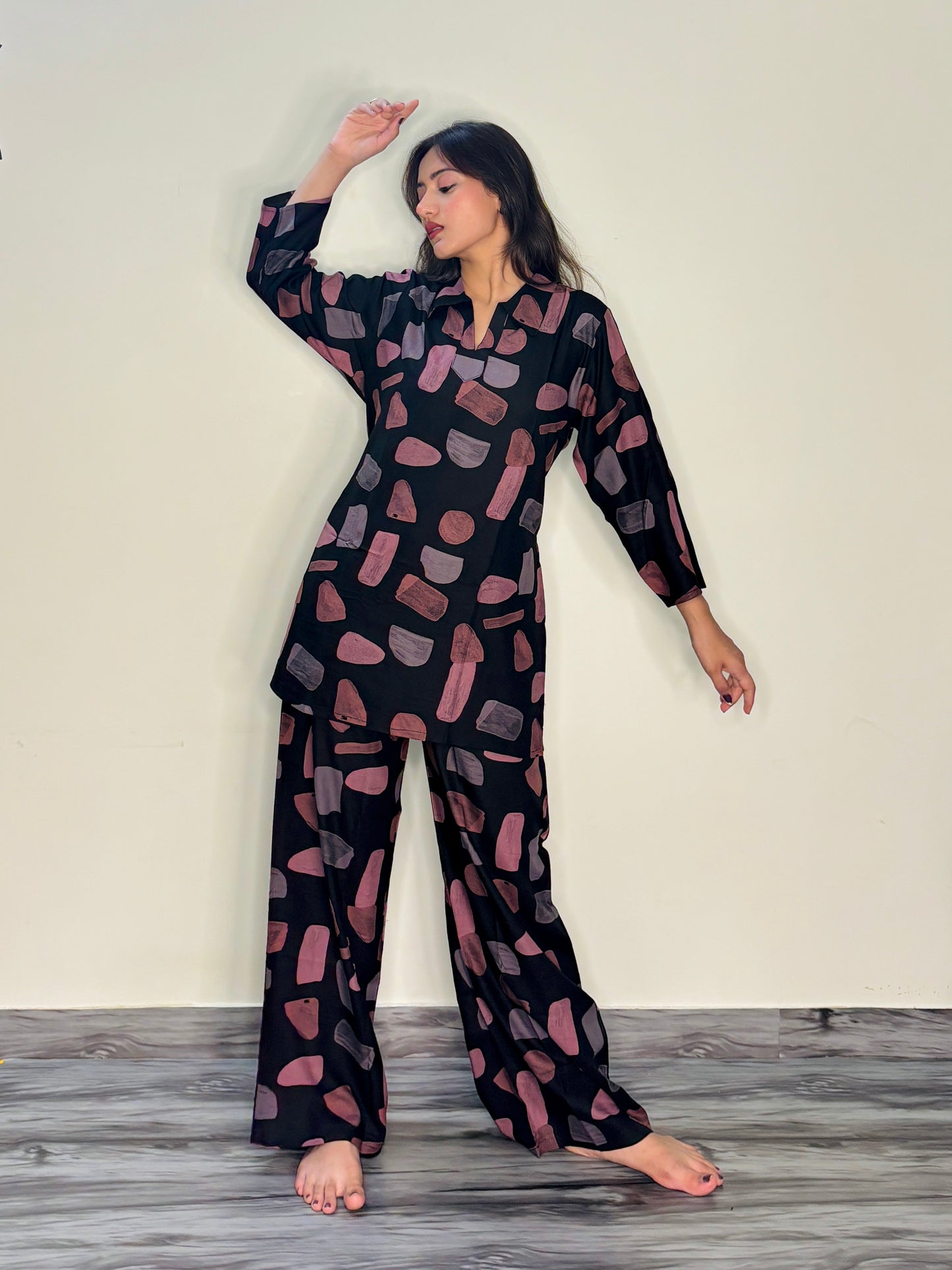 BLACK SHINEY STANDSTONE RAYON CO-ORD SET