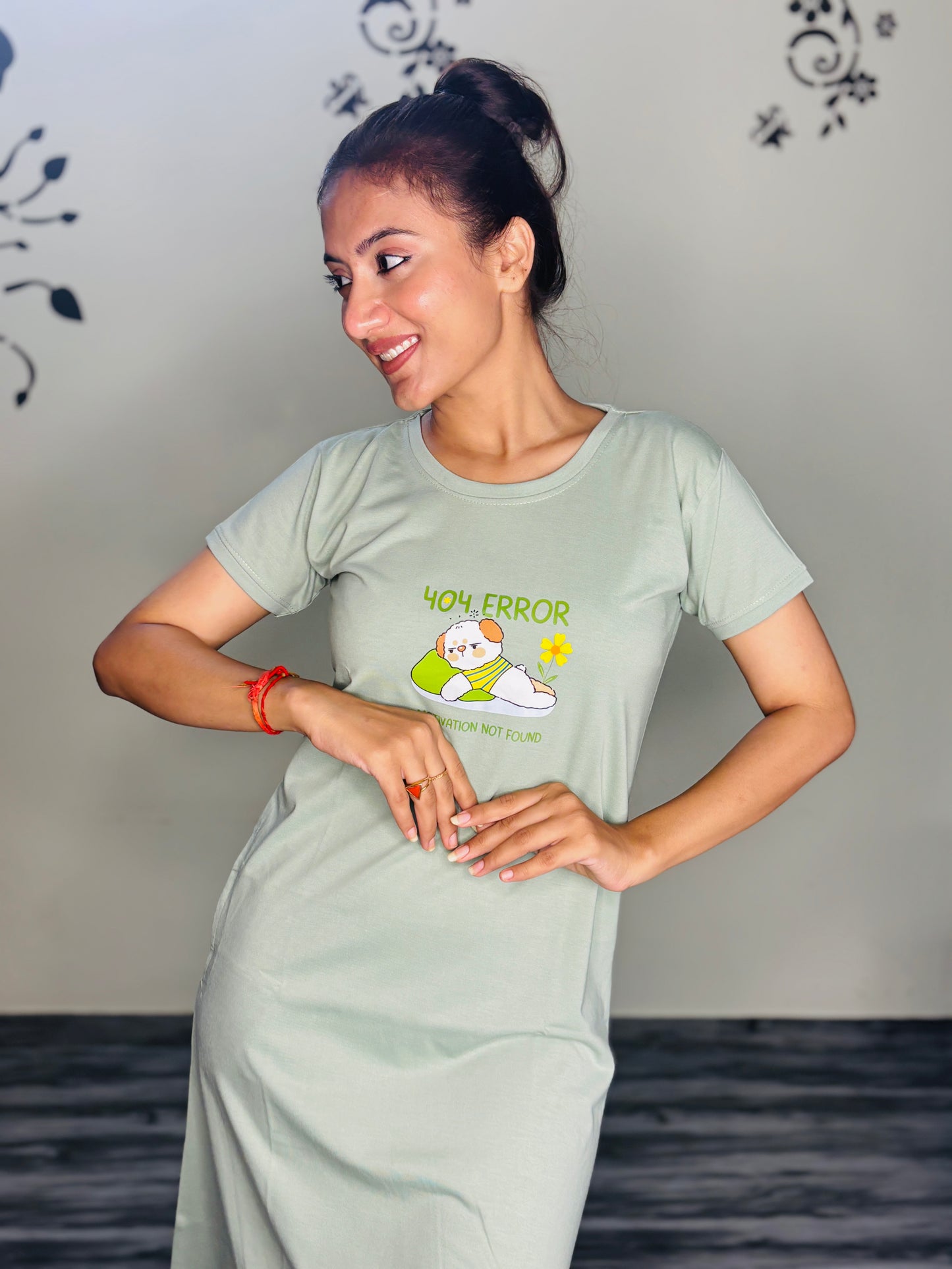 SOFT PISTACHIO ERROR SHORT NIGHTY