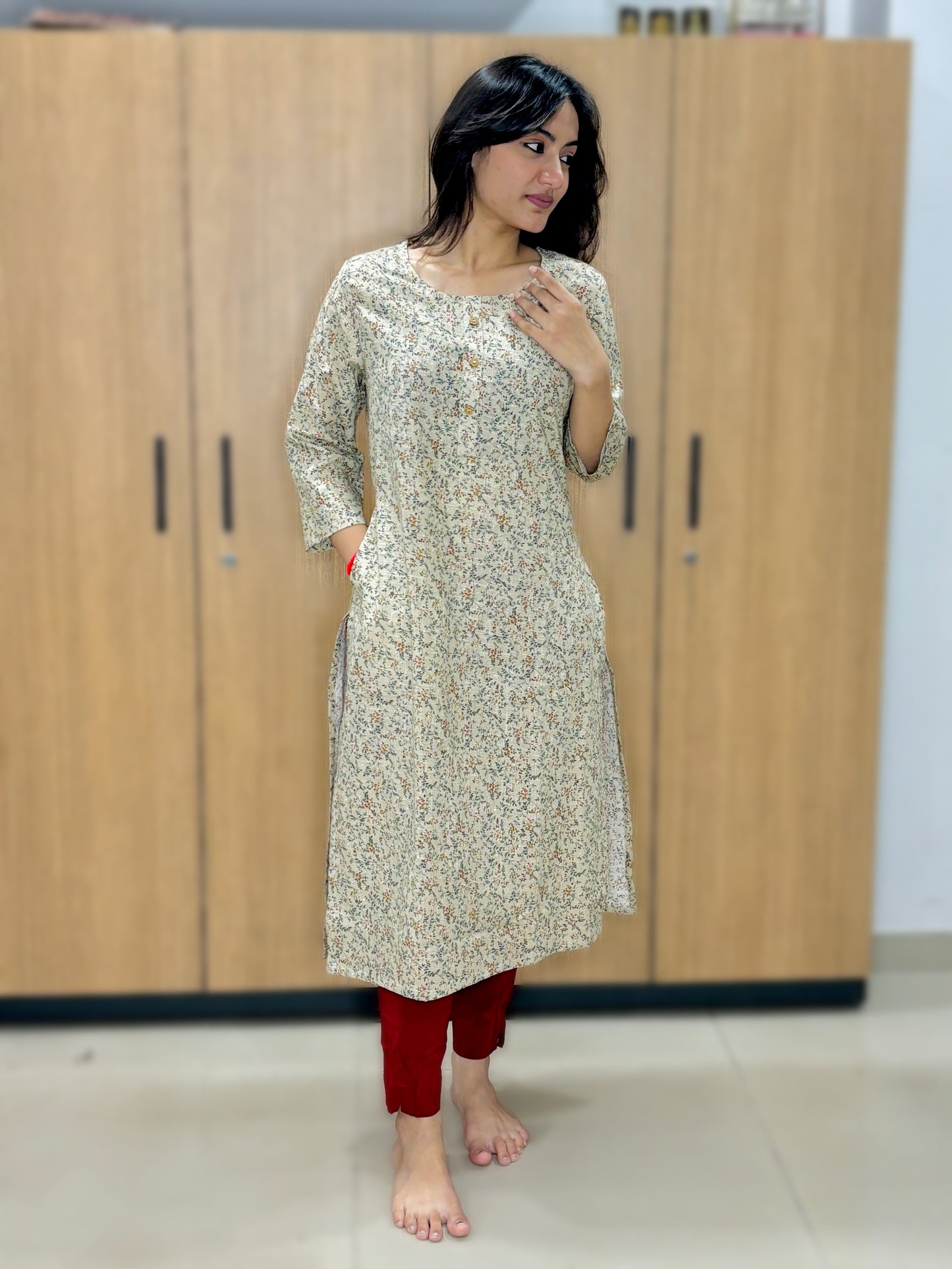 GREENISH WHITE CALICO KURTI (Only Kurti)