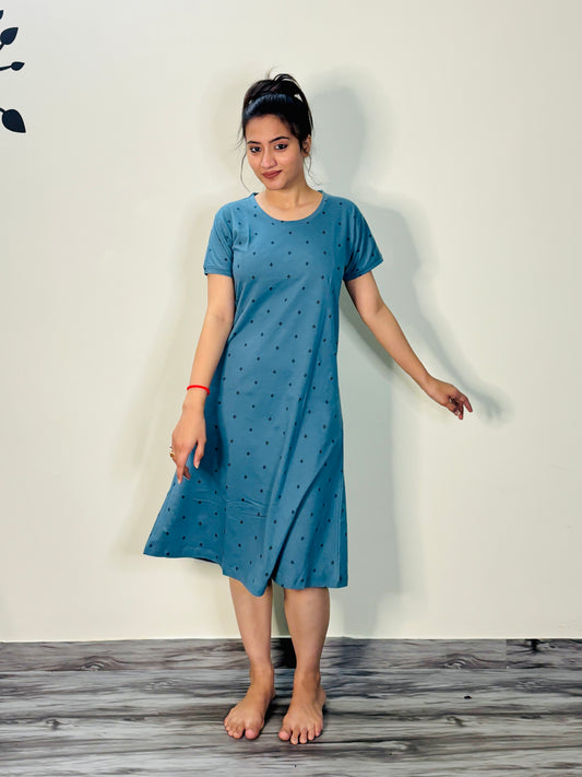 BLACK DOTS ITTEN BLUE SHORT NIGHTY