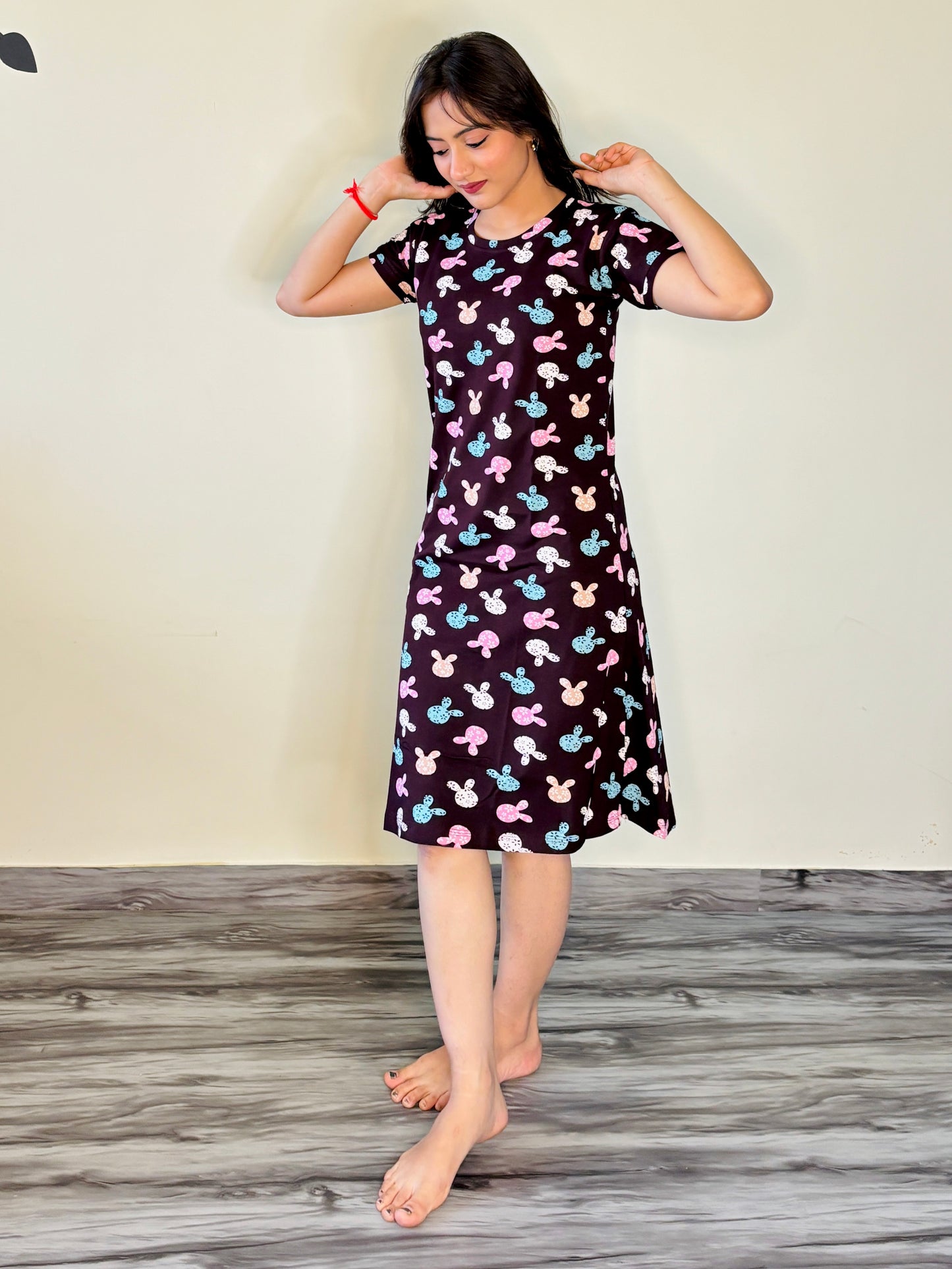 RAISIN WINE COLOURFUL MICKEY SHORT NIGHTY