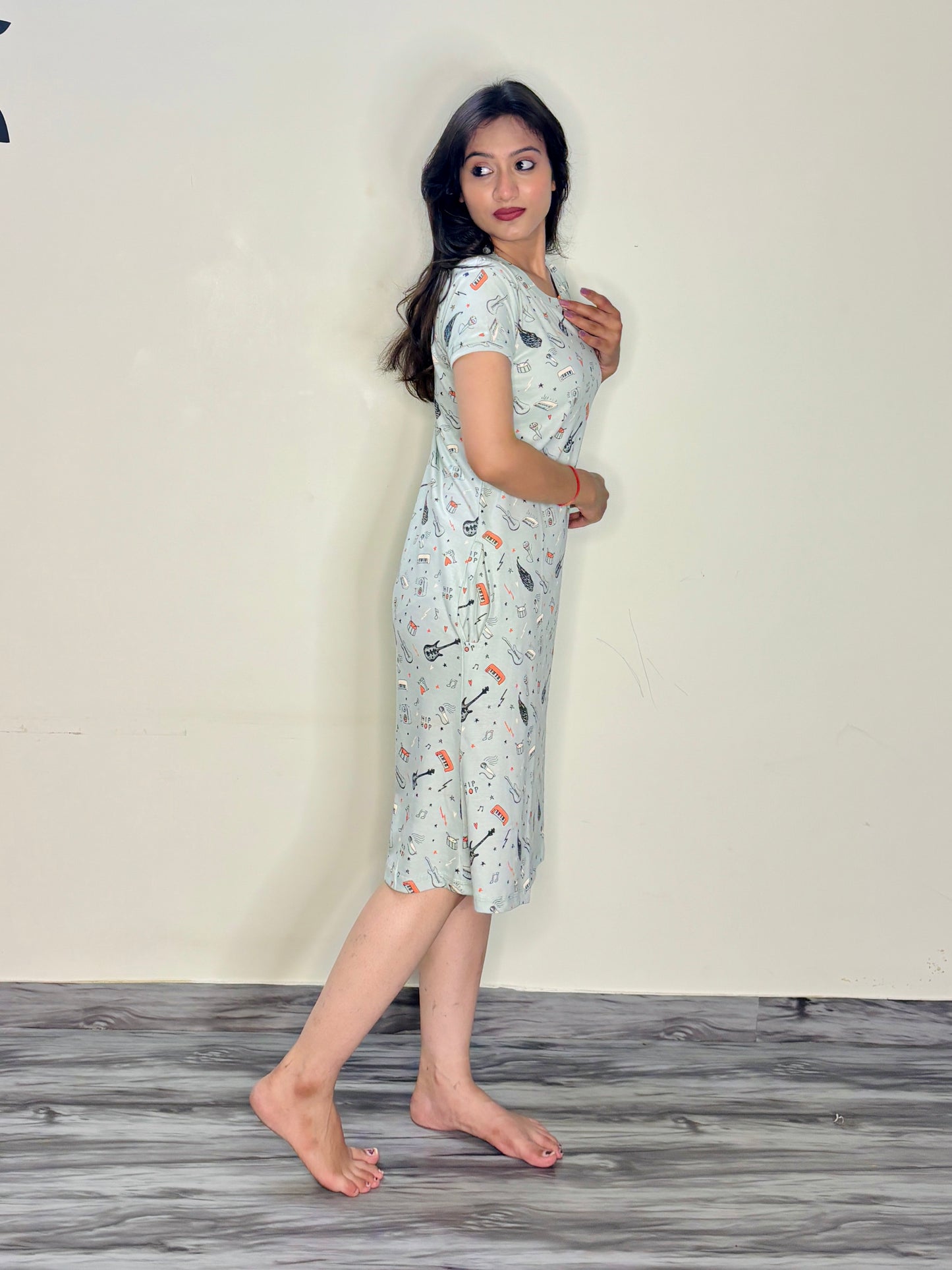MINT GREE INSTRUMENTS SHORT NIGHTY