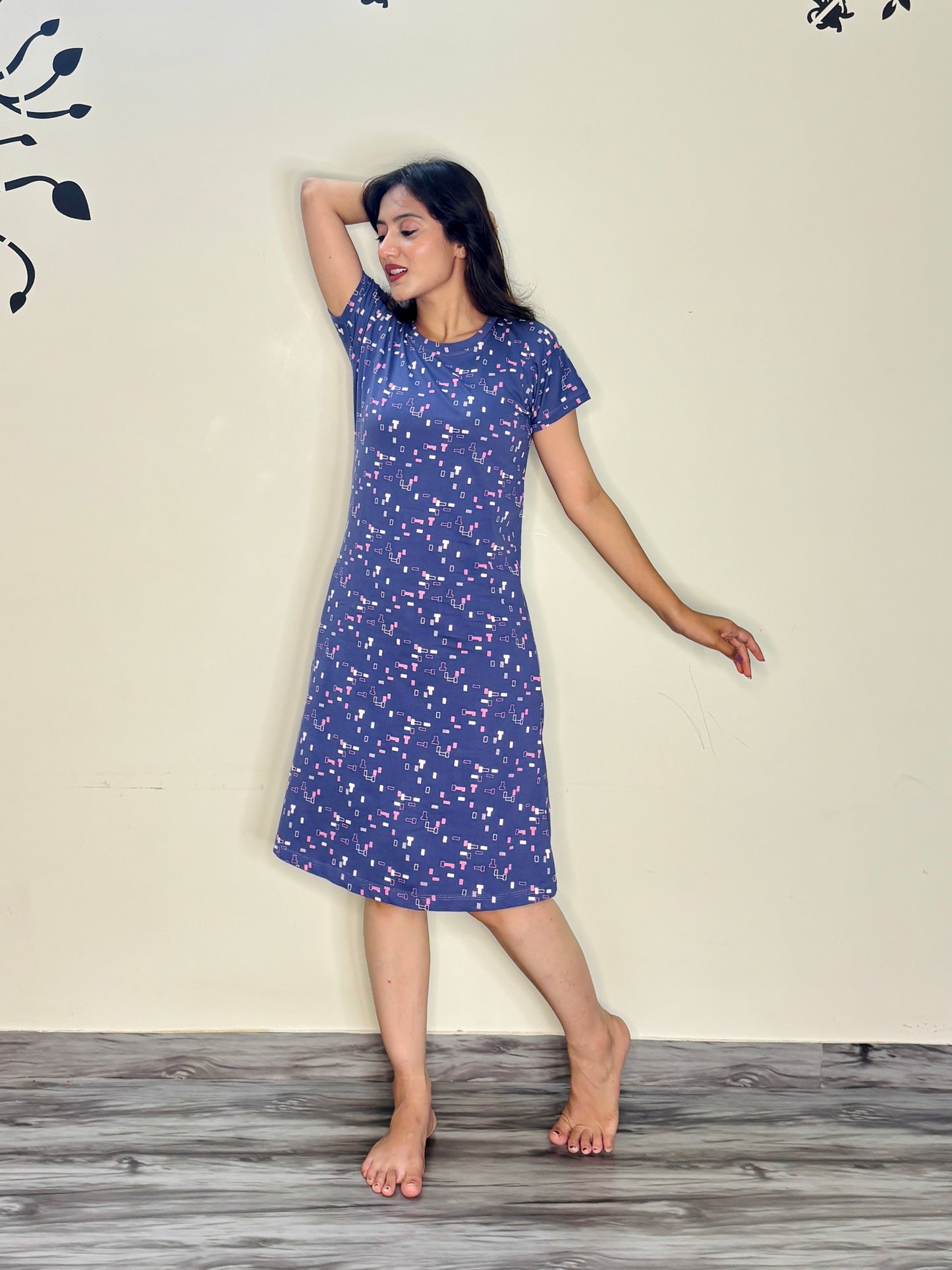 ULTRA VIOLET GRID SHORT NIGHTY
