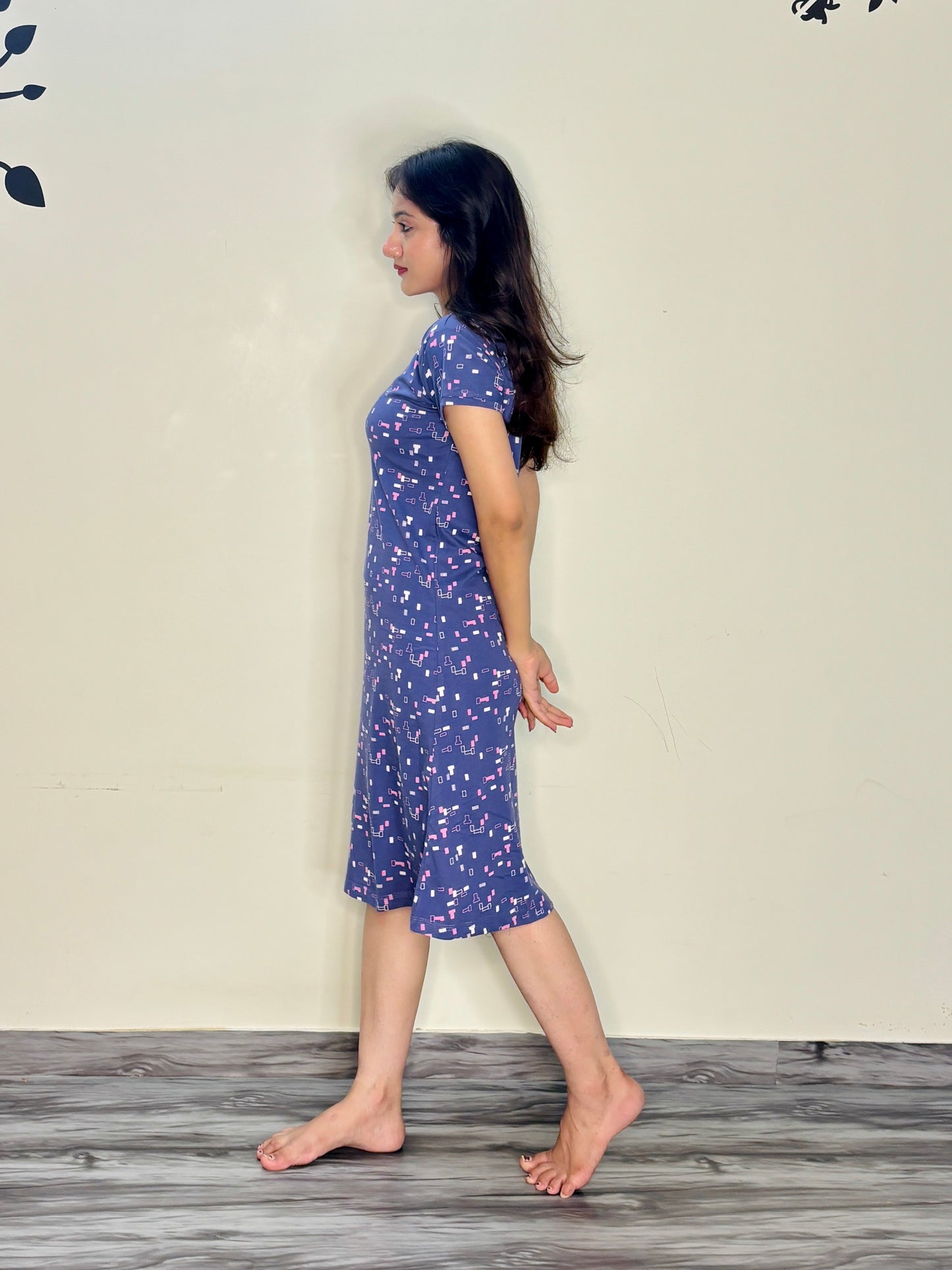 ULTRA VIOLET GRID SHORT NIGHTY