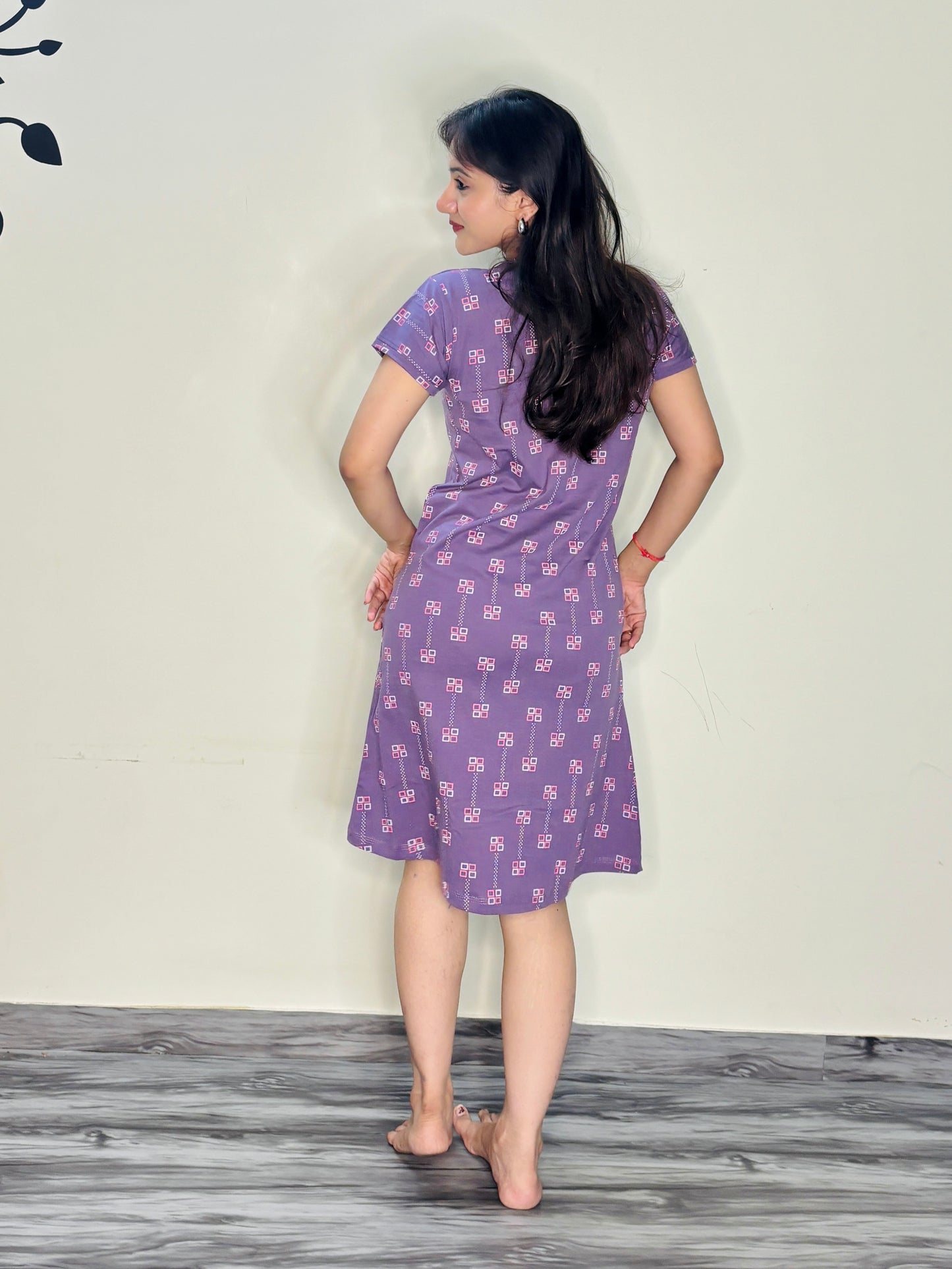 PLUM DREAMS IN PIXELS SHORT NIGHTY