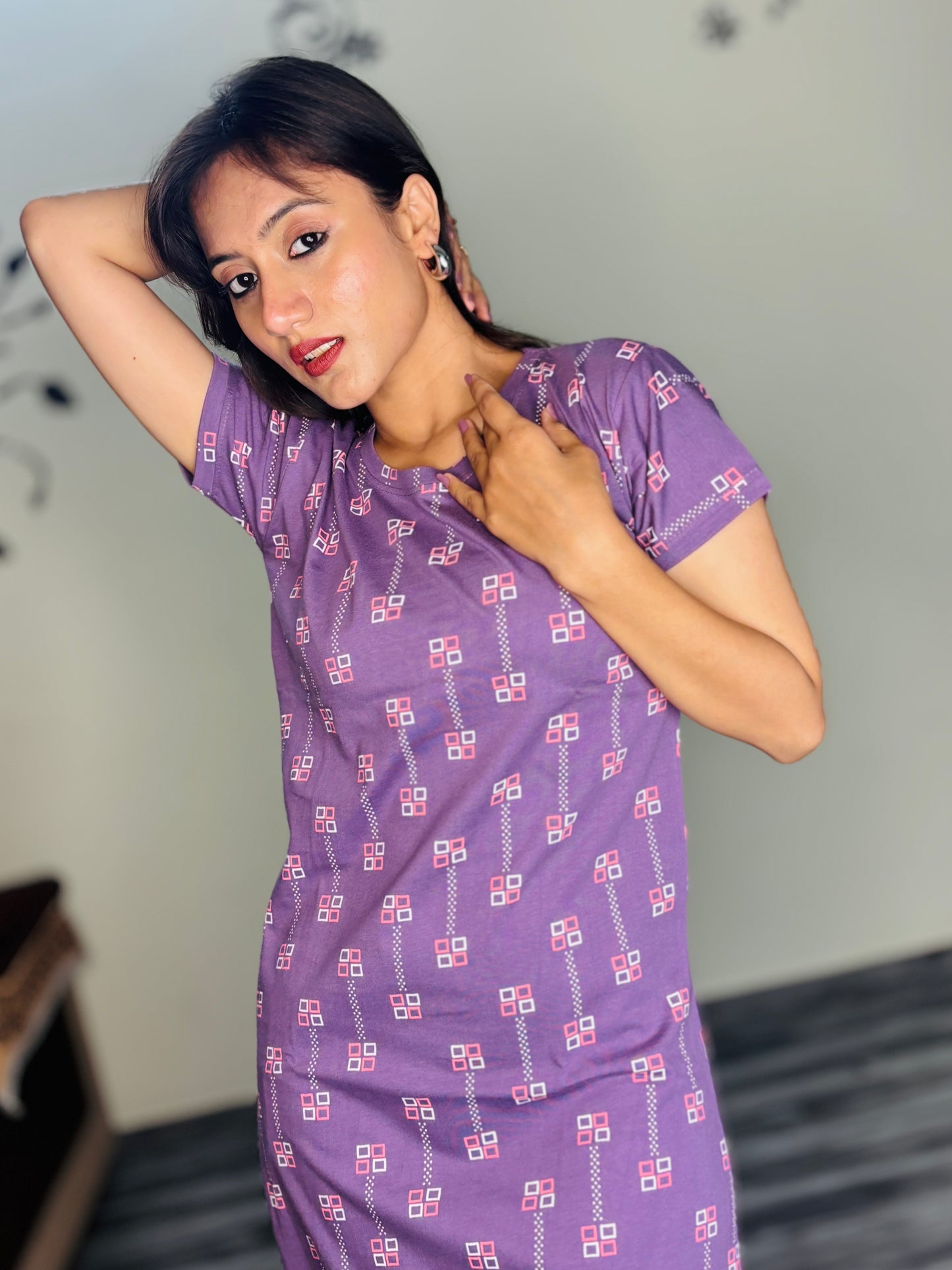 PLUM DREAMS IN PIXELS SHORT NIGHTY