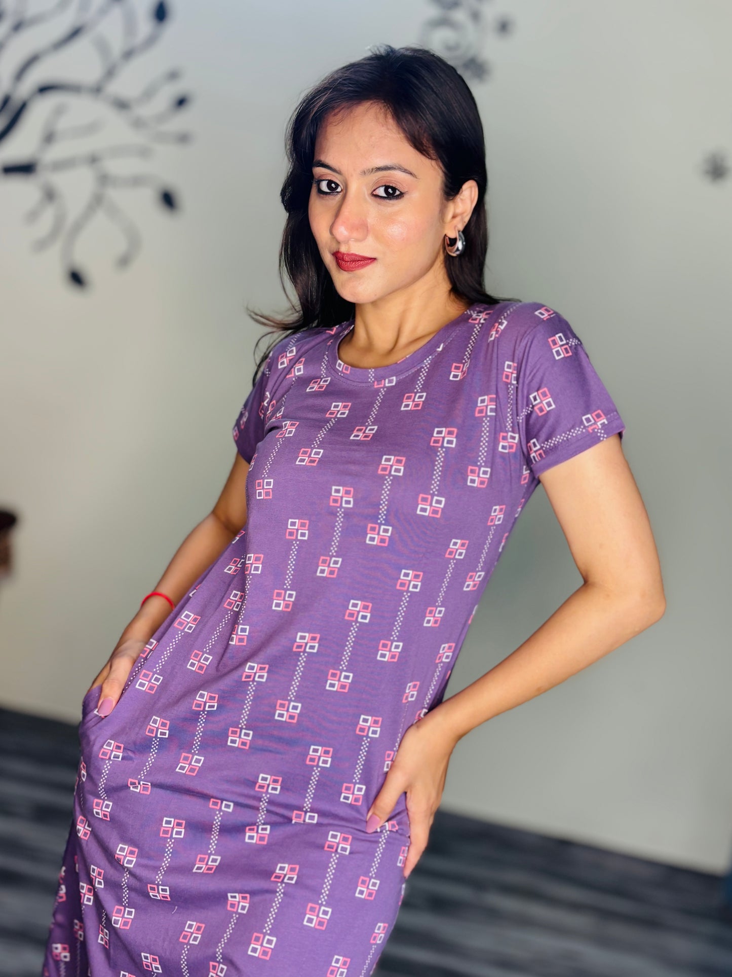 PLUM DREAMS IN PIXELS SHORT NIGHTY