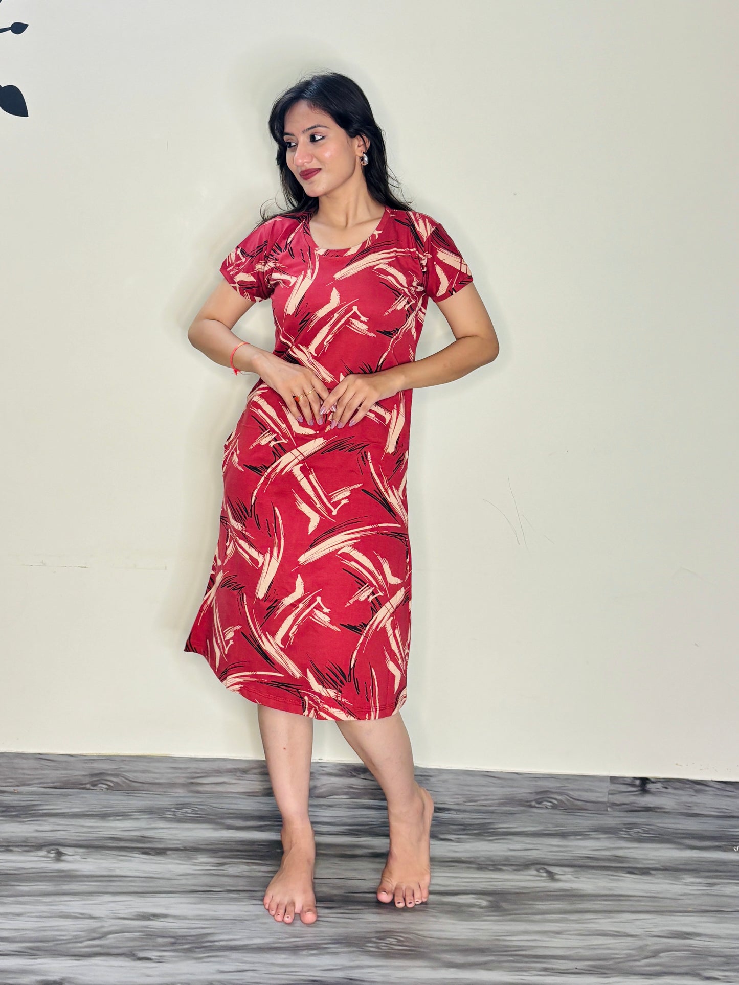 BRICK RED CRIMSON STROKE SHORT NIGHTY