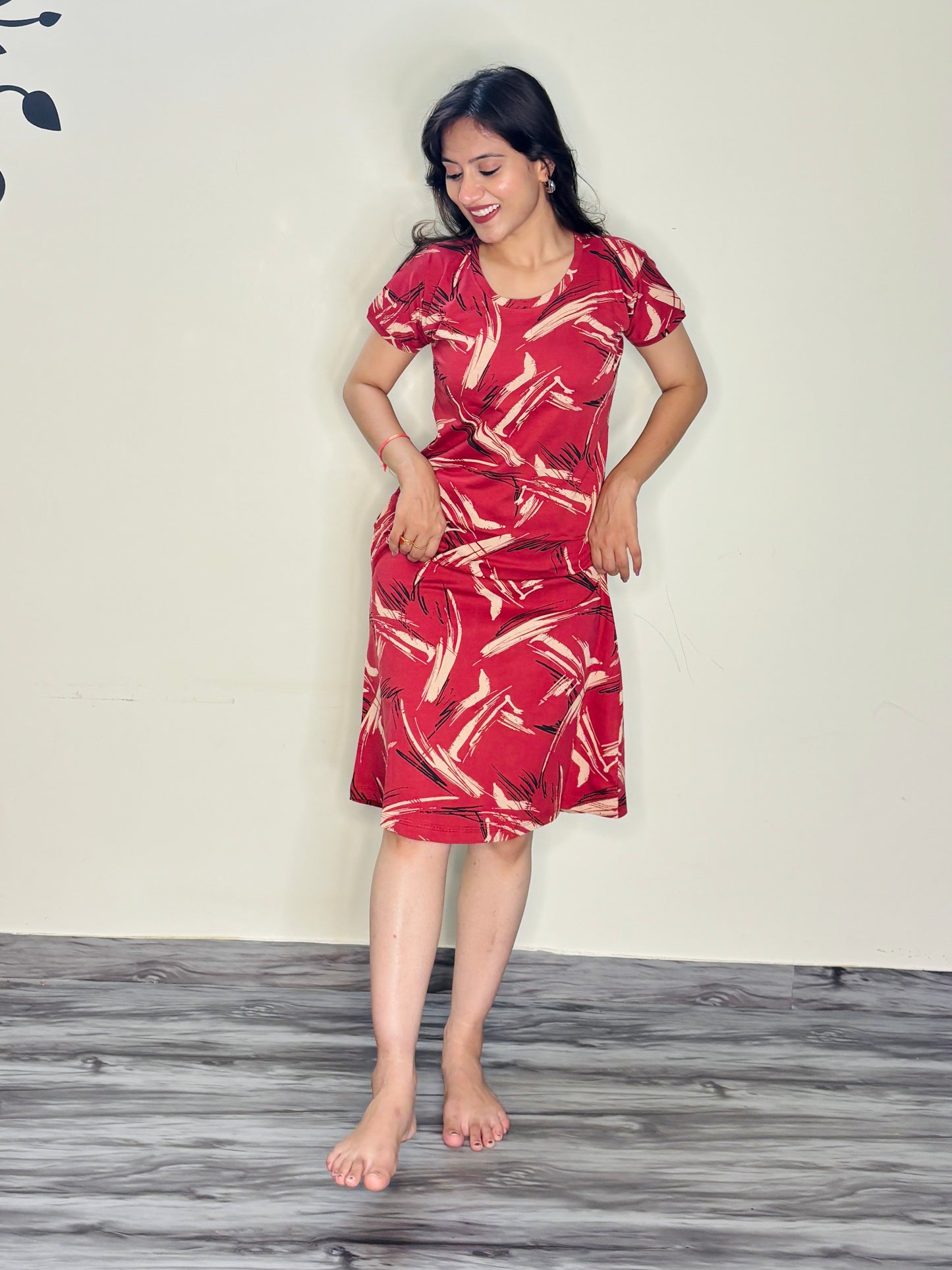 BRICK RED CRIMSON STROKE SHORT NIGHTY