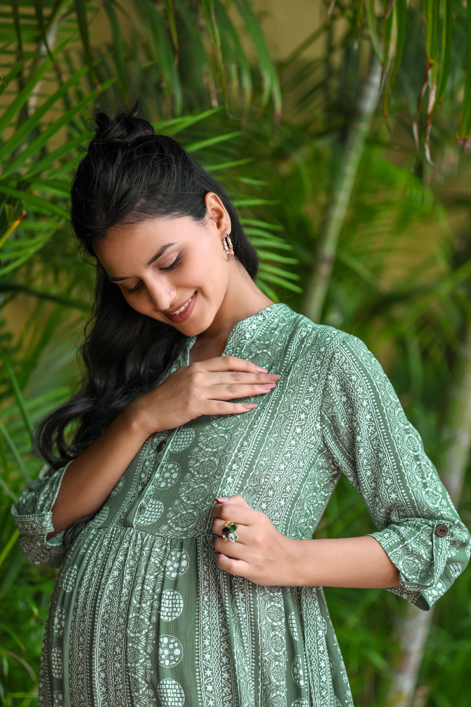 OLIVE GREEN BUTTA MATERNITY DRESS Sweet Moon OLIVE GREEN BUTTA MATERNITY DRESS Sweet Moon